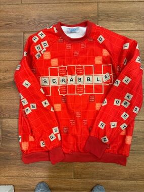 Scrabble Red Graphic Crewneck Sweater / men’s xl